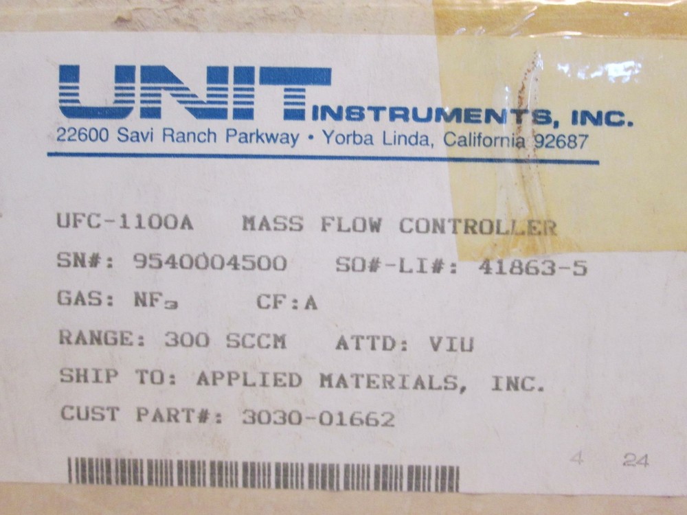 Unit UFC-1100A Mass Flow Controller MFC, NF3, 300 SCCM