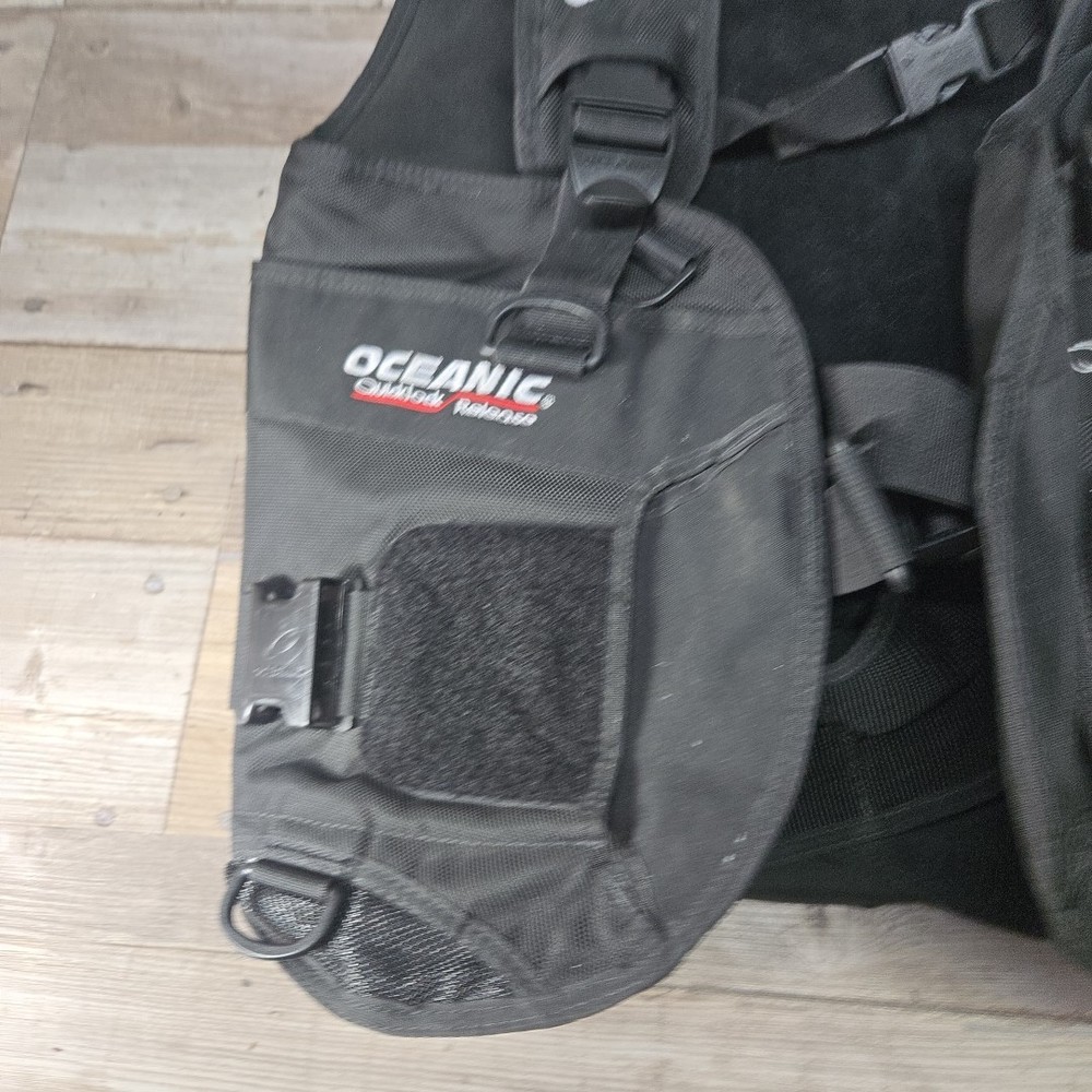 Oceanic ocean Pro Sz Small Diving Vest Quicklock Release
