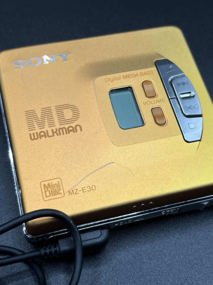 Sony MZ-E30 Walkman MiniDisc MD Player Orange with Remote - Working