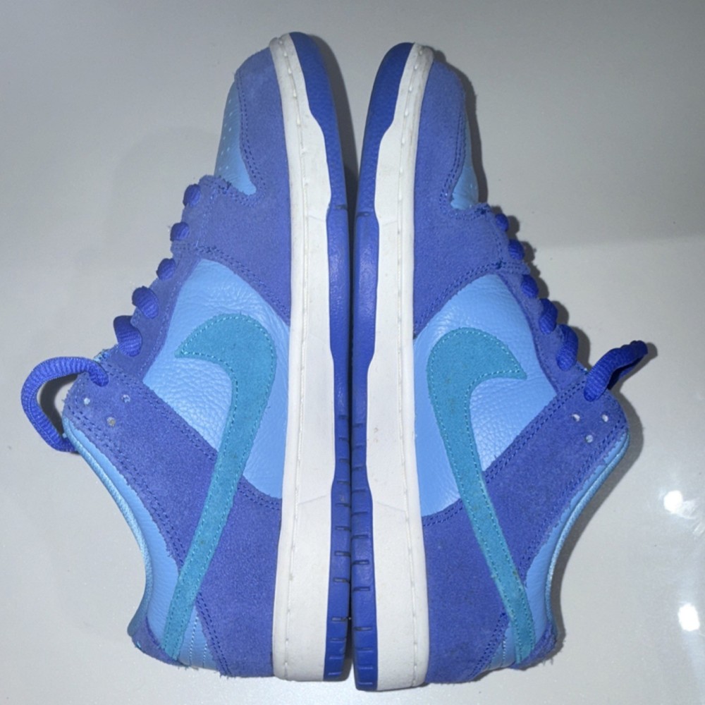 Nike SB Blue Raspberry