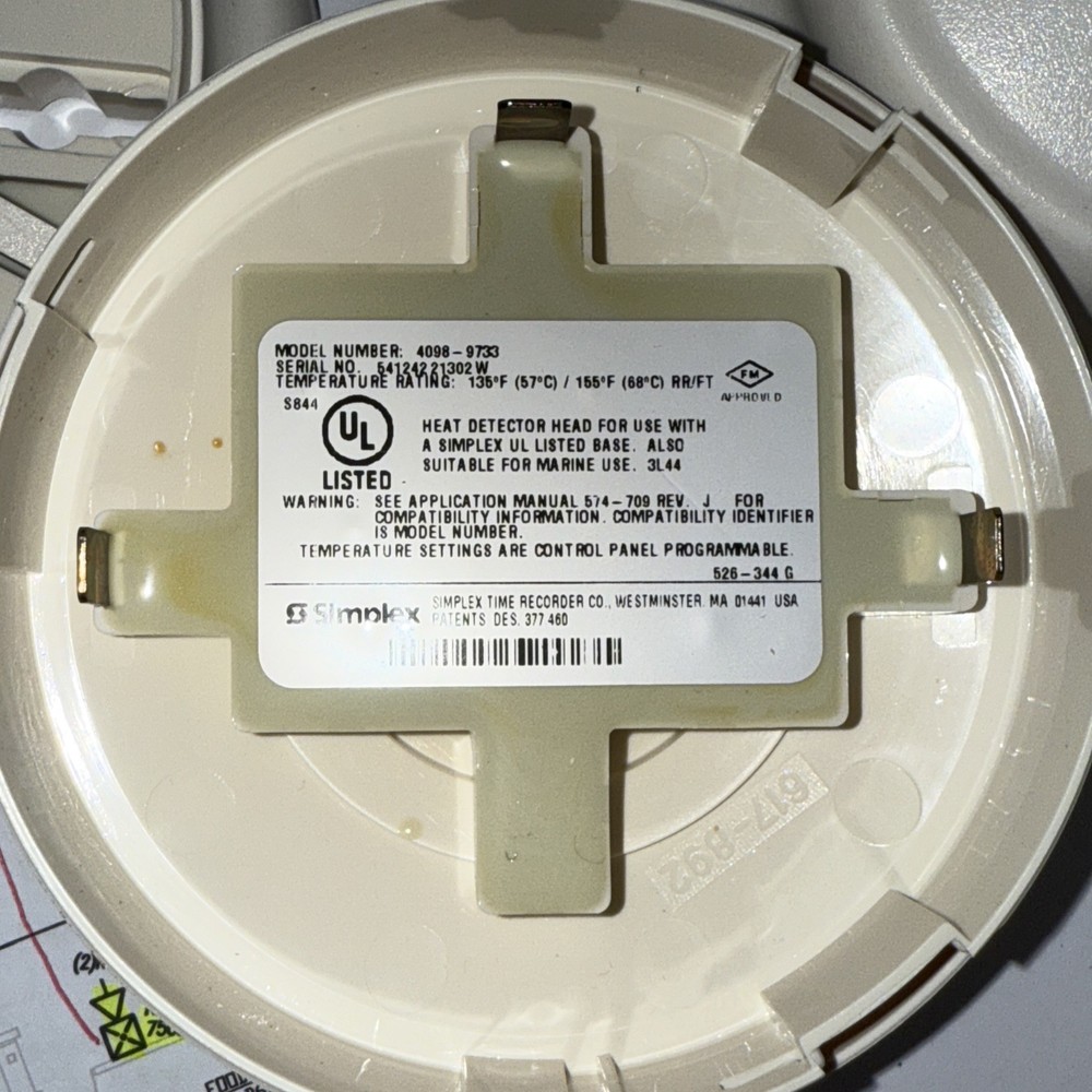 SIMPLEX 4098-9733 FIRE ALARM HEAT DETECTOR HEAD.