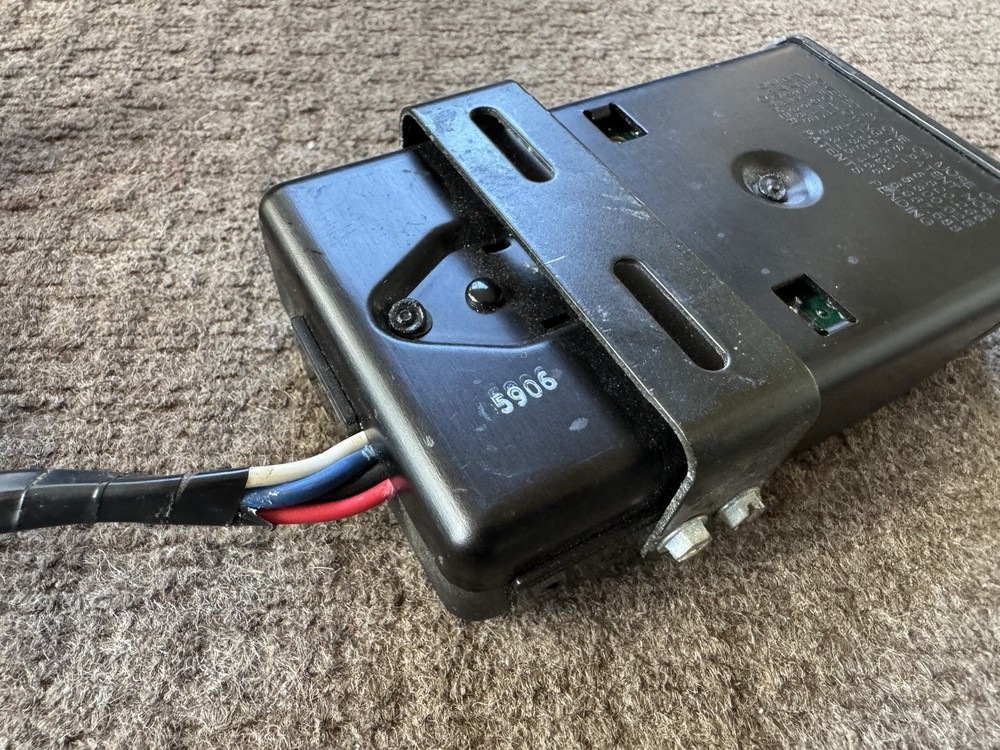 Hayes Trailer Brake Controller Synchronizer w/ Ford plug