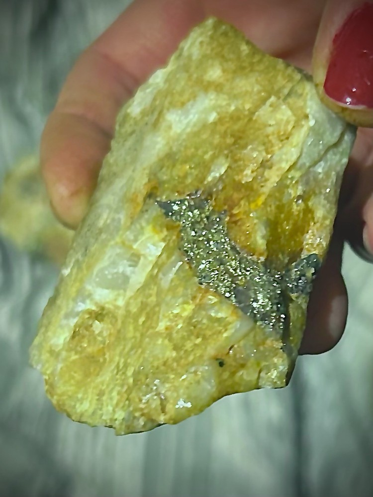 Smyrna SC Gold In Quartz
