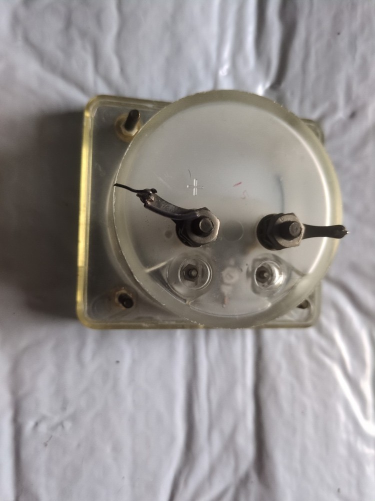 VINTAGE STEAMPUNK Square PANEL METER 0-2000 Volts Model 606771