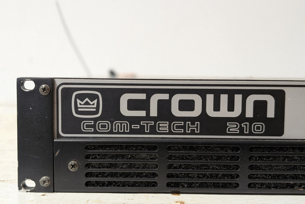 Crown Com-Tech 210 Power Amplifier Two-channels 300 W