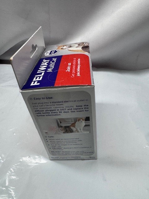 FELIWAY MultiCat 30 Day Cat Calming Plug In Diffuser & refill -Exp 3/27 *New