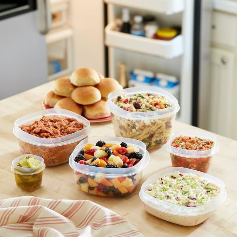 LOT OF 2, 14 Cup Rubbermaid Easy Find Lids Food Storage Container Red, BRAND NEW