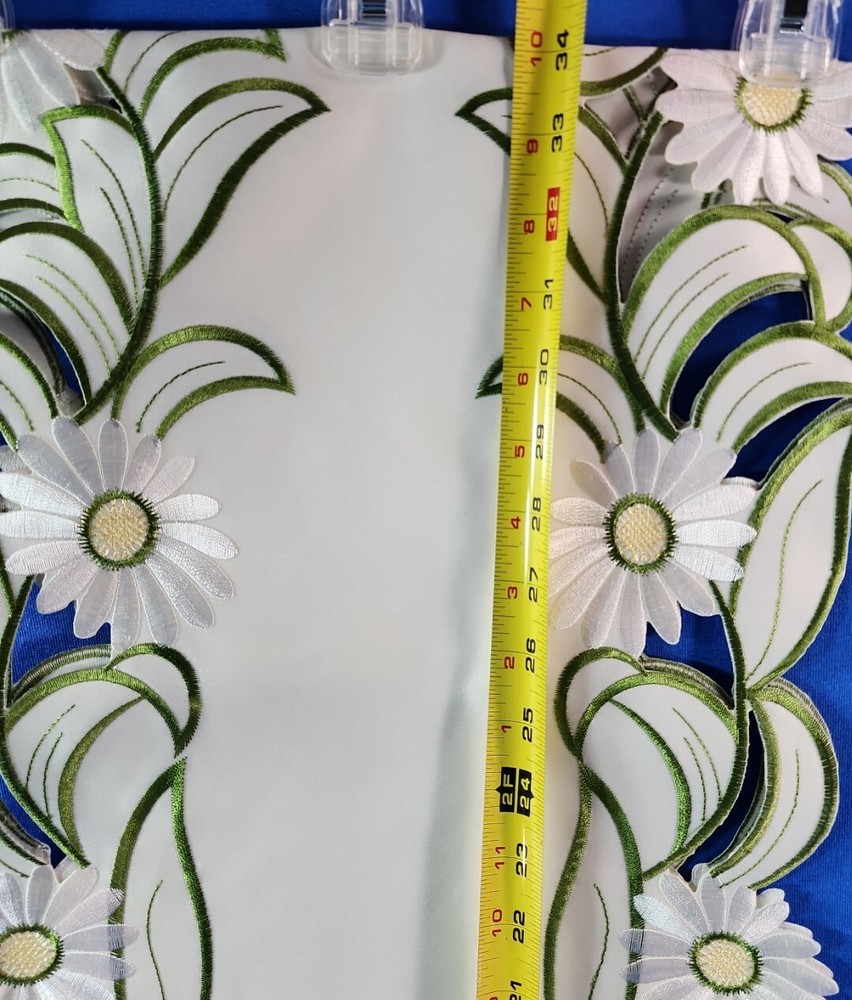 Runn White Daisy Ivory Table Linen Table Runner - New