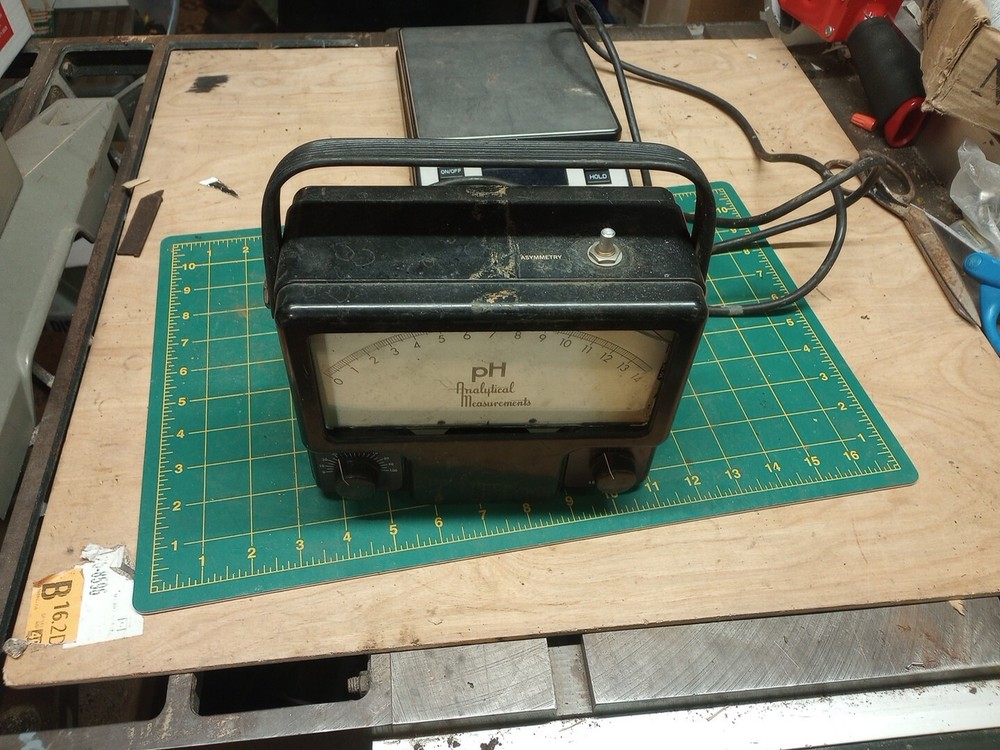 Vintage Ph Meter