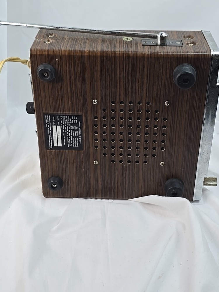 Robyn 3 Bander Model 3000 Scanner LF VHF UHF V Powers On Sel Button Doesn't Work