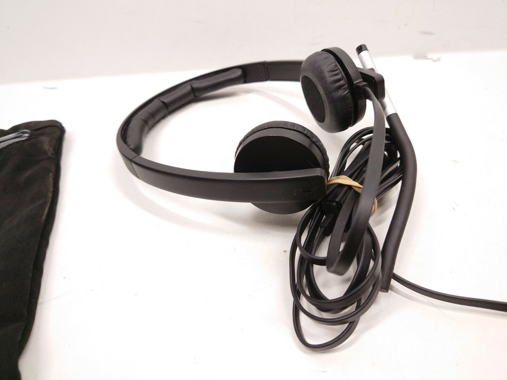 Logitech A-00057 USB Headset with Microphone Storage Bag - Tested and Working