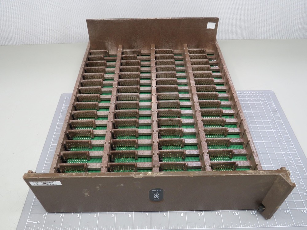 SOLECTRON NTBX32BA P0704312 MAINFRAME FOR CARDS T166330