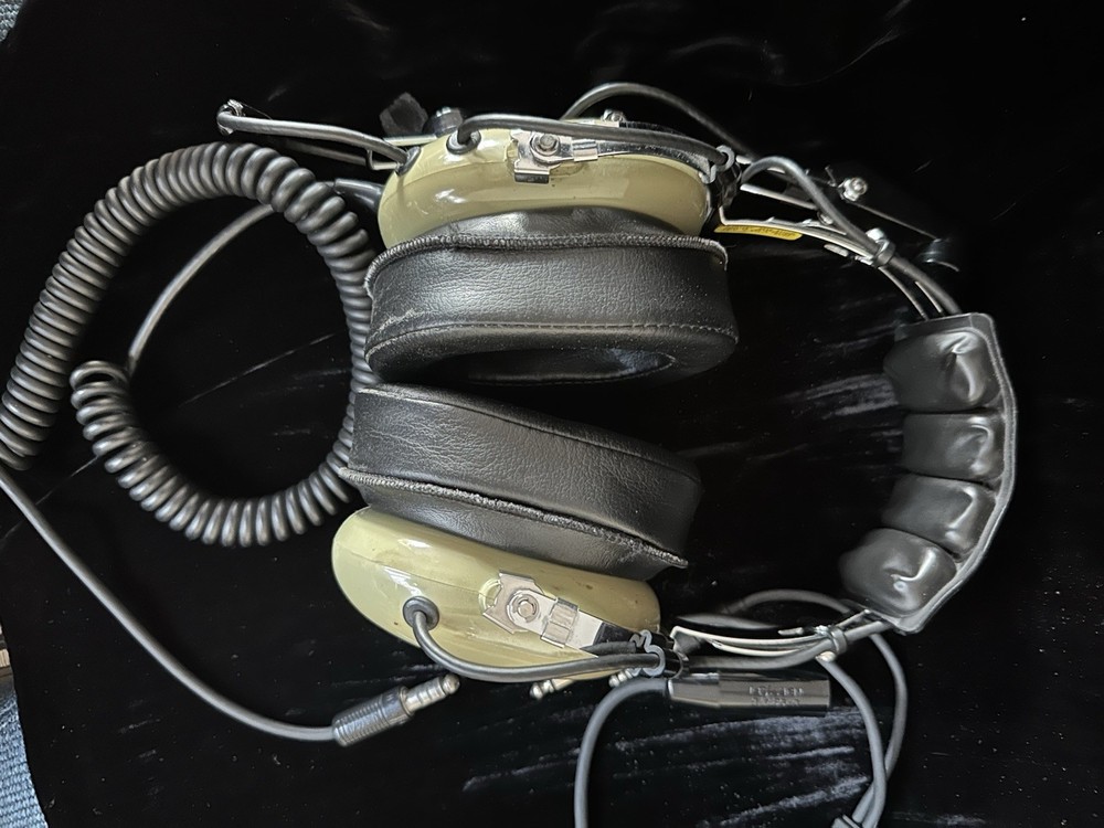 David Clark Aviation Headset  Model H10-36