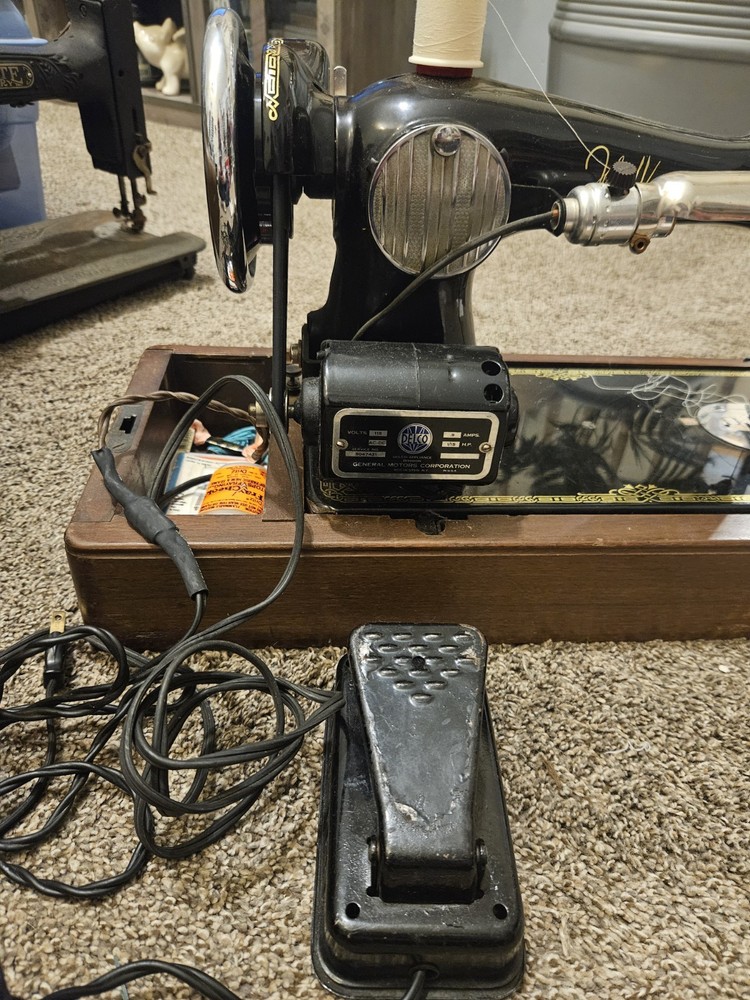 Vintage John Wanamaker Sewing Machine In Singer Case with Accessories