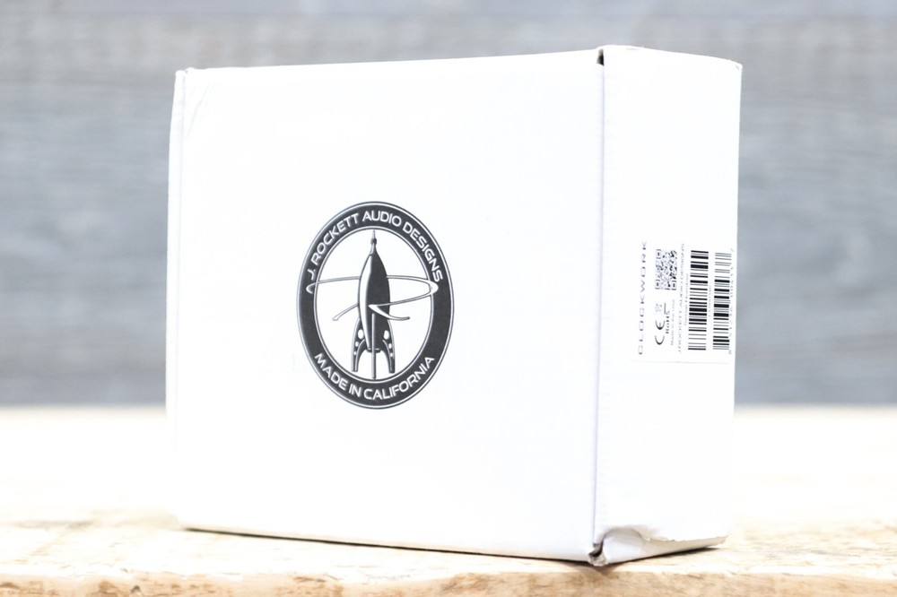 J. Rockett Audio Designs Clockwork Echo Delay with Modulation Effect Pedal w/Box