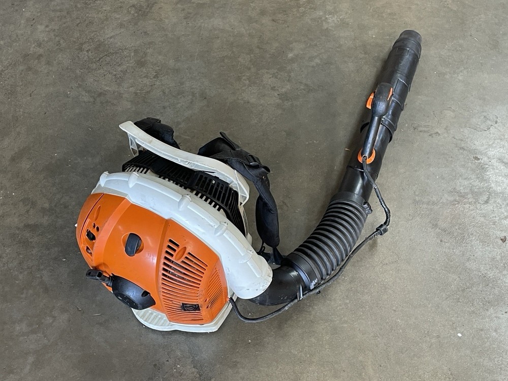 STIHL BR600 Backpack Leaf Blower -STARTS UP & RUNS- 65cc Unit READ NOTES🍃
