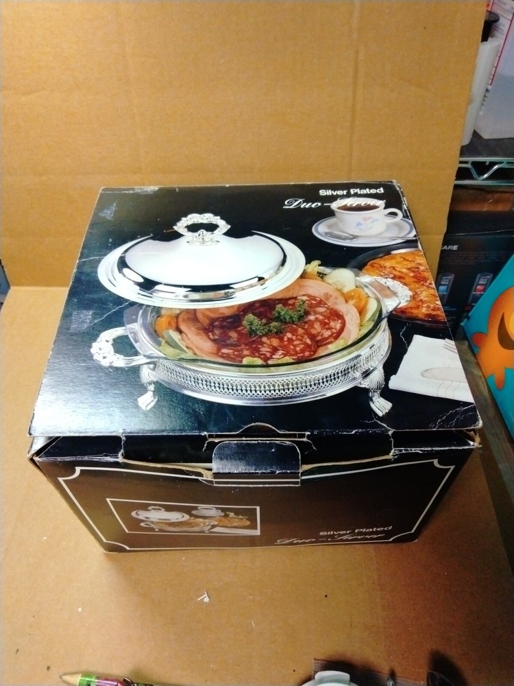 VINTAGE REGAL Silver Plated 2 Qt Duo Server New in the box