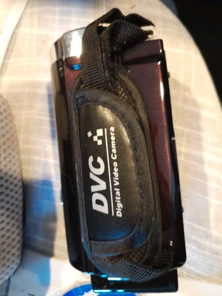HD Digital Video Camera Original Box Very Nice See Description