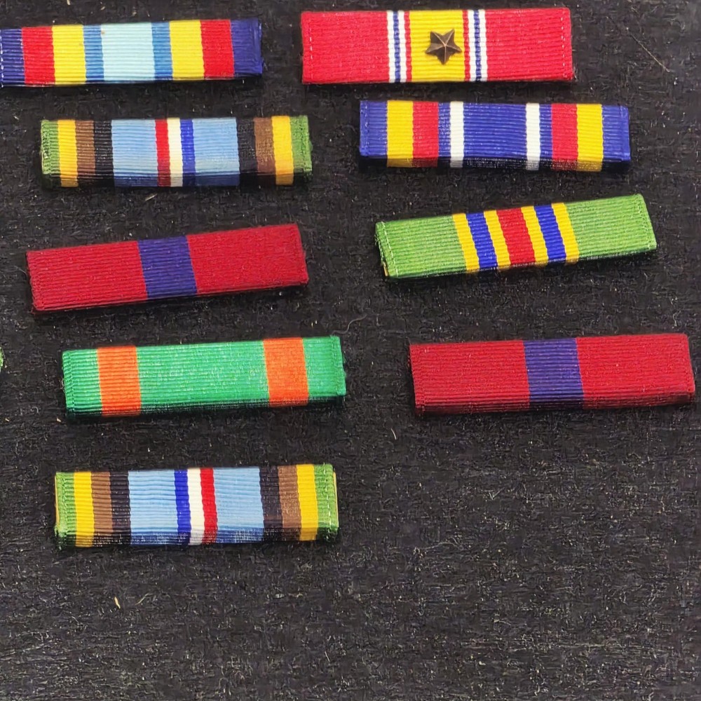 30 US ARMED FORCES USMC MEDALS AWARD RIBBONS
