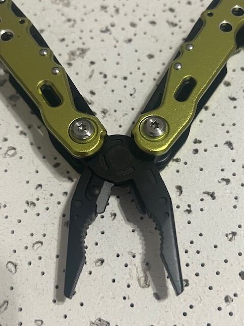 ROVERTAC Multi-Tool Plier stainless steel Camping tools —