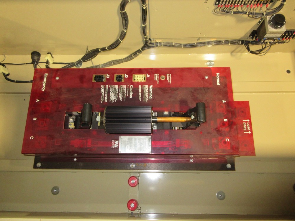 McGraw-Edison Onan Automatic Transfer Switch OTBCA400-4XU/3101F 400A Used