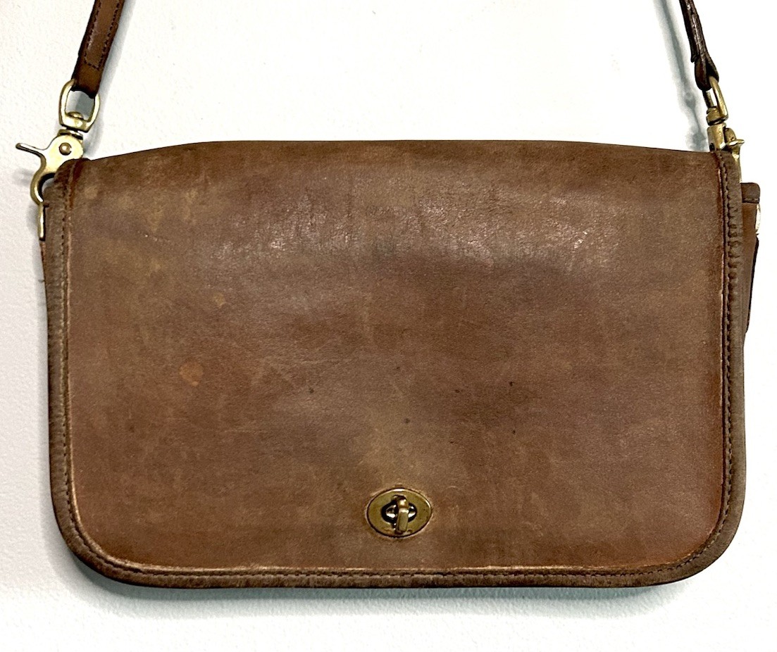 VTG Coach Shoulder Bag Brown British Tan Leather Brass Turnlock *Need TLC As Is*