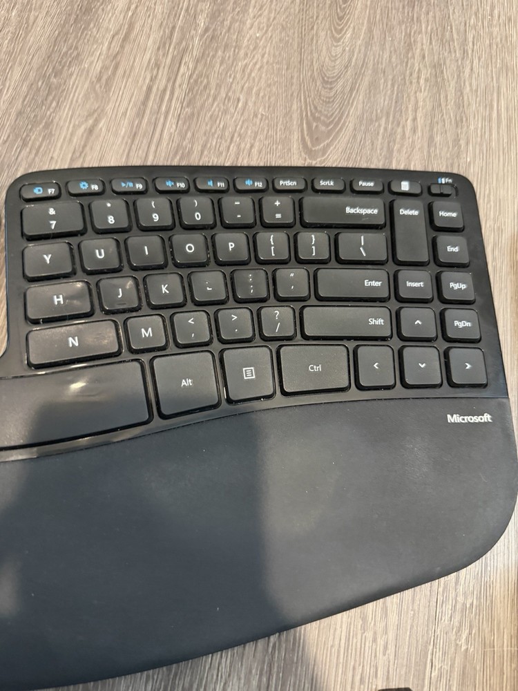 Microsoft Sculpt Ergonomic Keyboard Mouse & Numeric Pad-Set with USB Dongle