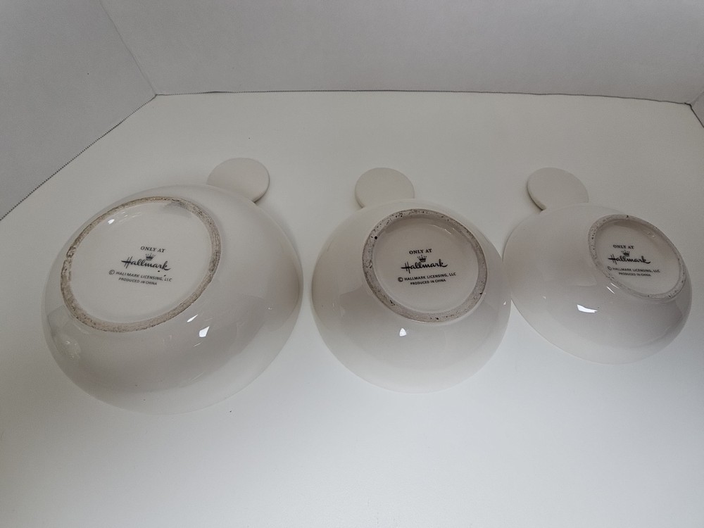 Hallmark Snowflake Nesting Ceramic Measuring Cups Set Of 3