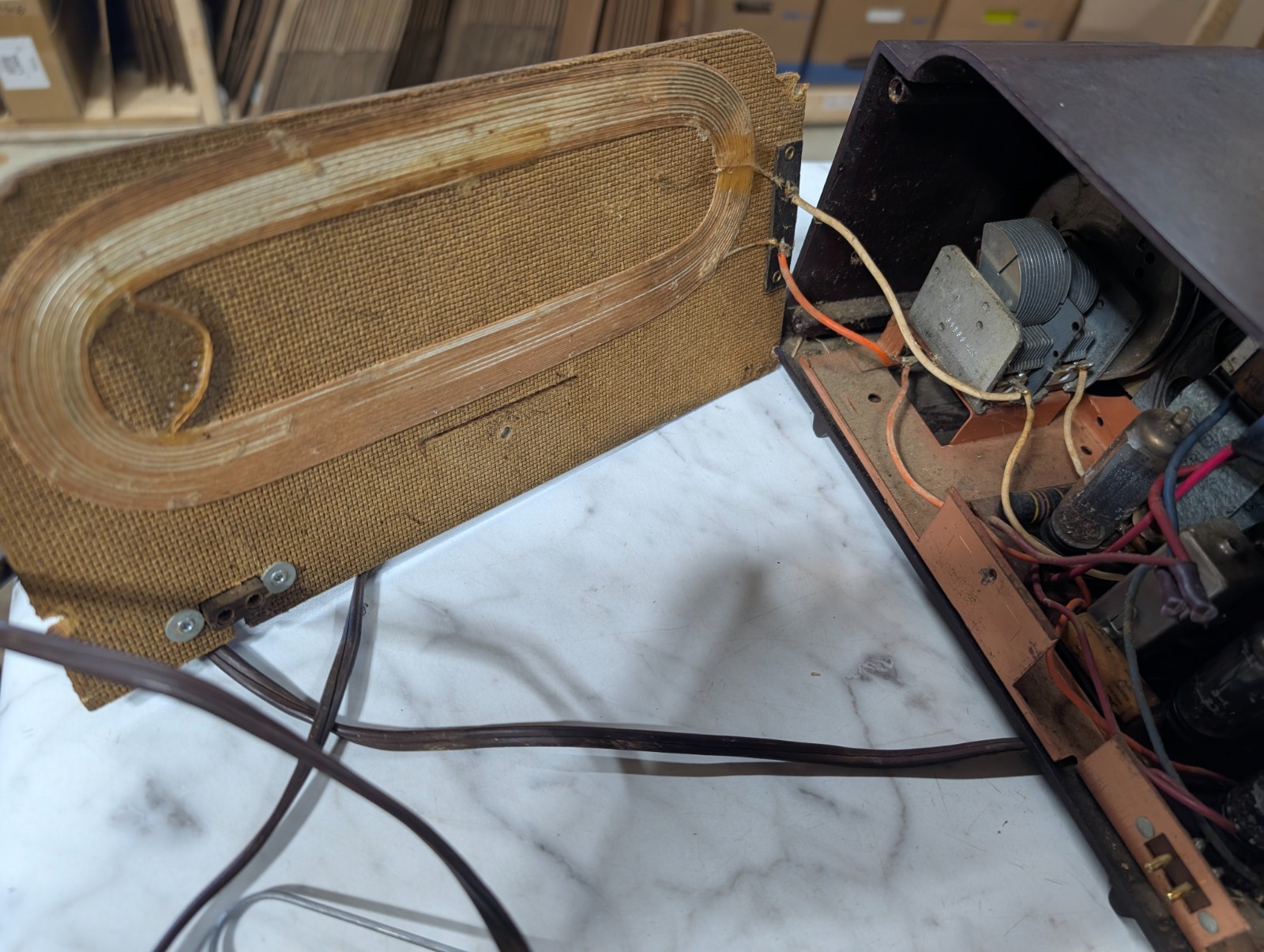 Vintage 1950's Admital MCM AM Radio Table Top 5G32N Model #