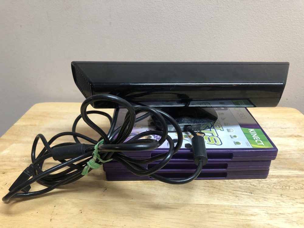 Microsoft Motion Sensing Gaming Controller For Xbox 360 Kinect Includes 3 Games