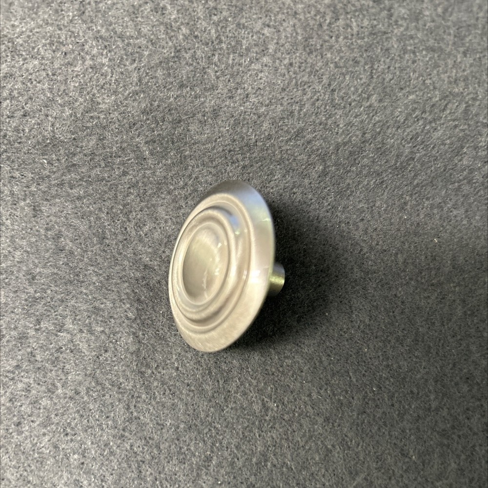 1-3/16" Value Knob Satin Nickel
