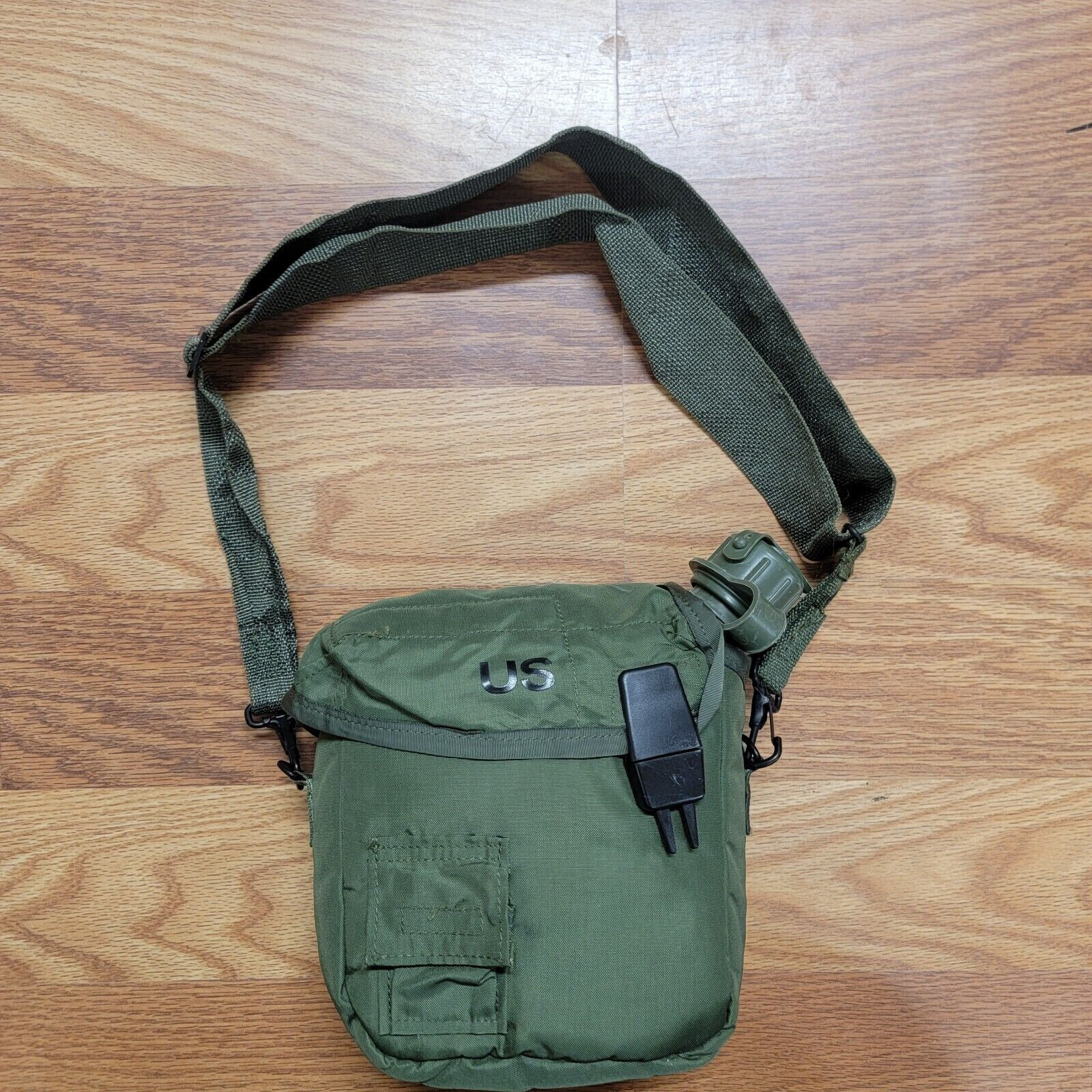 US Military 2 QT Collapsible Water Canteen with 2 Quart Pouch Cover & Sling EXC
