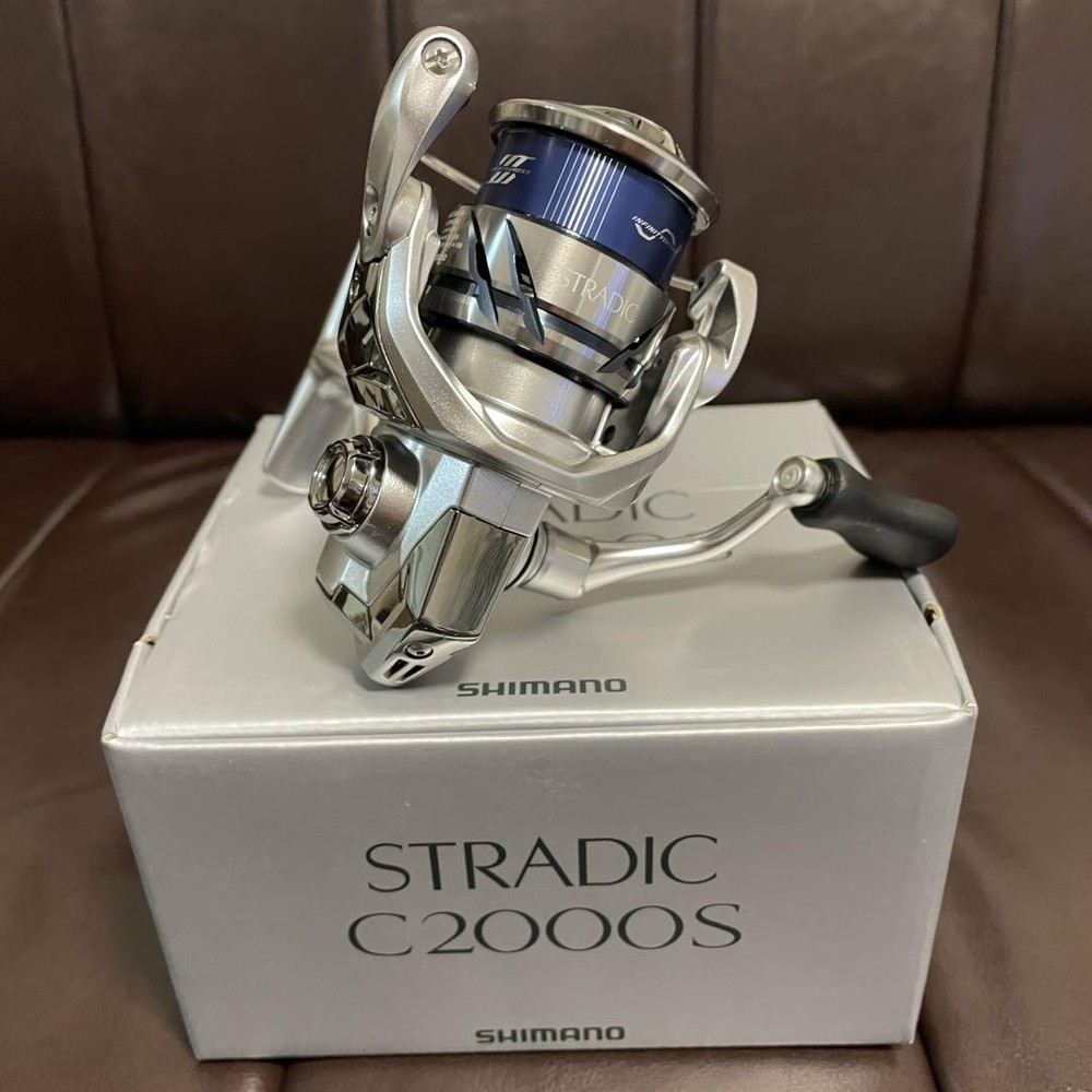 SHIMANO Spinning Reel 23 Stradic C2000S in Box New