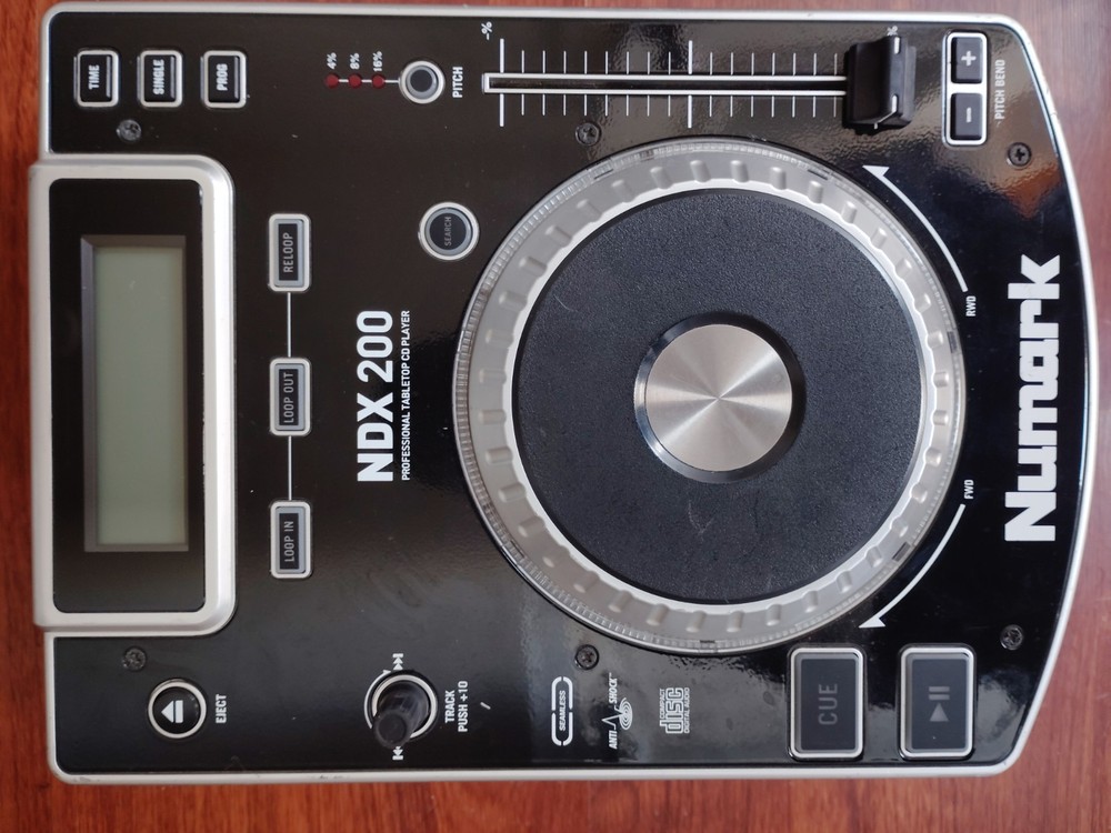 NUMARK DJ NDX200 Professional Tabletop CD PLAYER Mix LOOP Q Digital Working