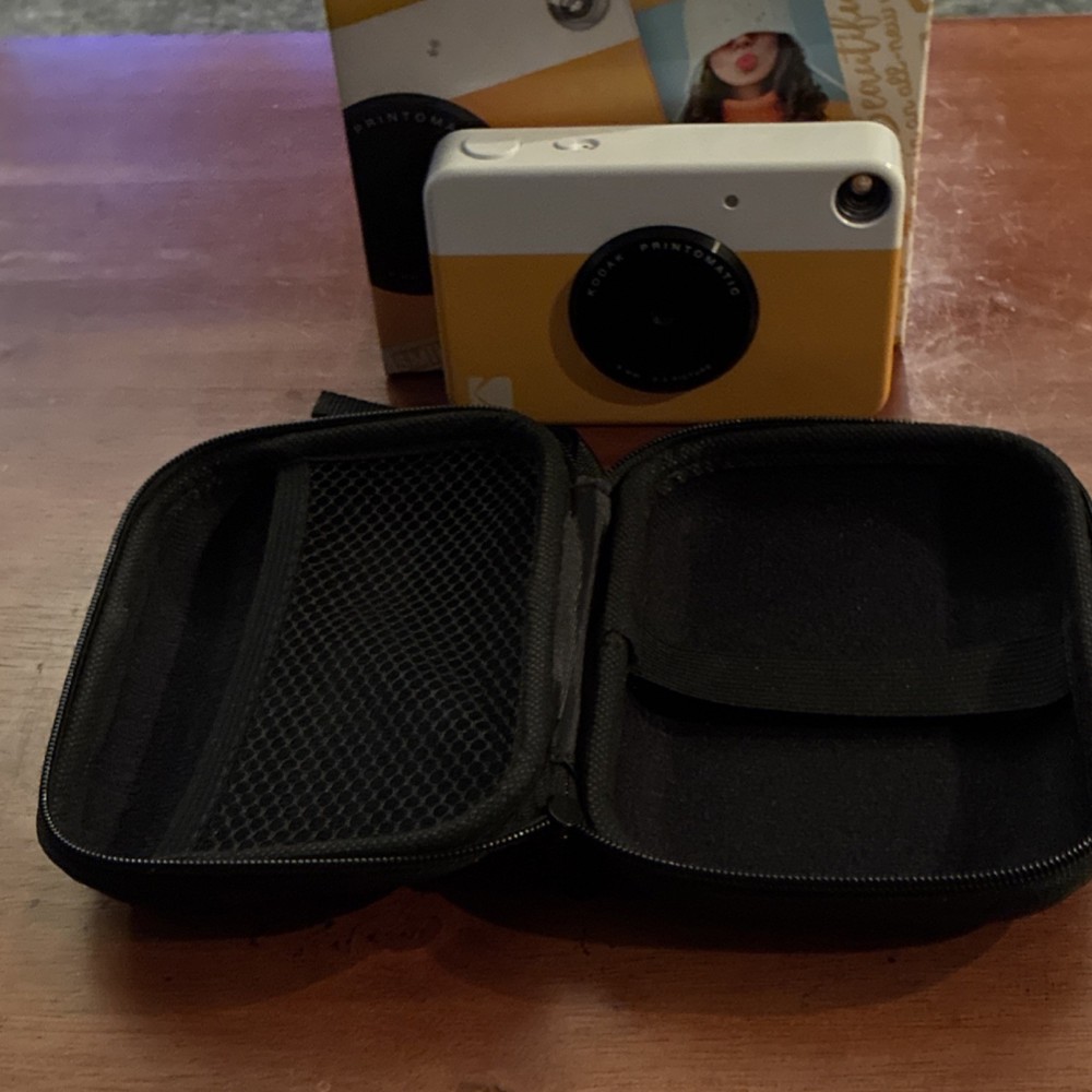 Kodak Printomatic Instant Print Camera Yellow White