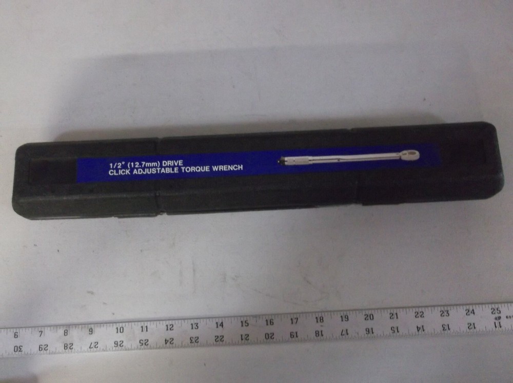 1/2'' (12.7mm) Drive Click Adjustable Torque Wrench 150 FT LBS MAX