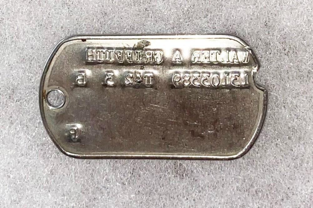WWII Single Walter Griffith T-42 Dog Tag