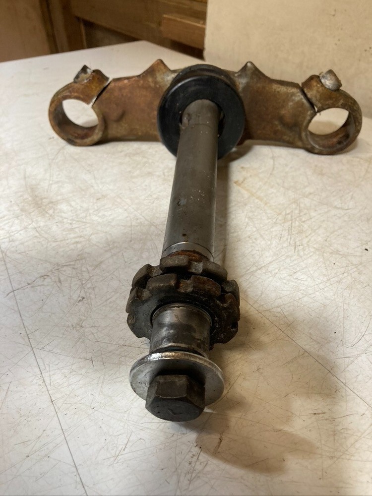 Kawasaki EN 500 Steering Yoke Bottom