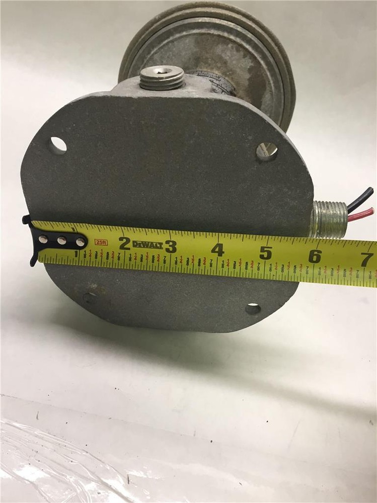 Harrington Signal 372-0254 24VDC .4A Explosion Proof Ceiling Mount Strobe Light