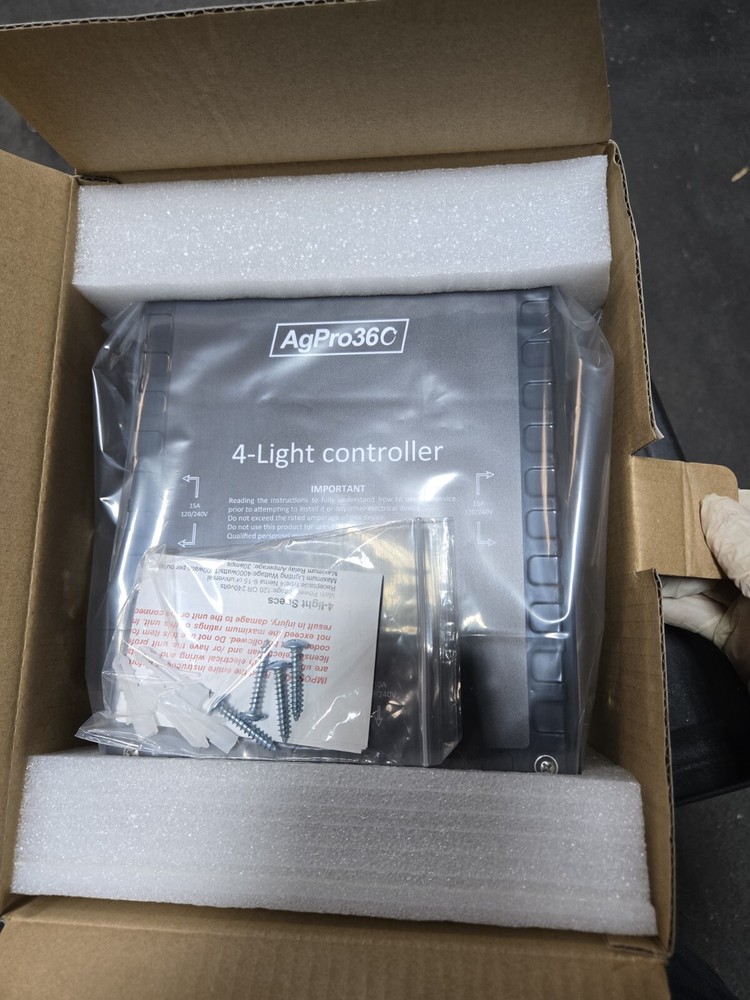 AgPro 4 Light 120/240v Light Controller Box