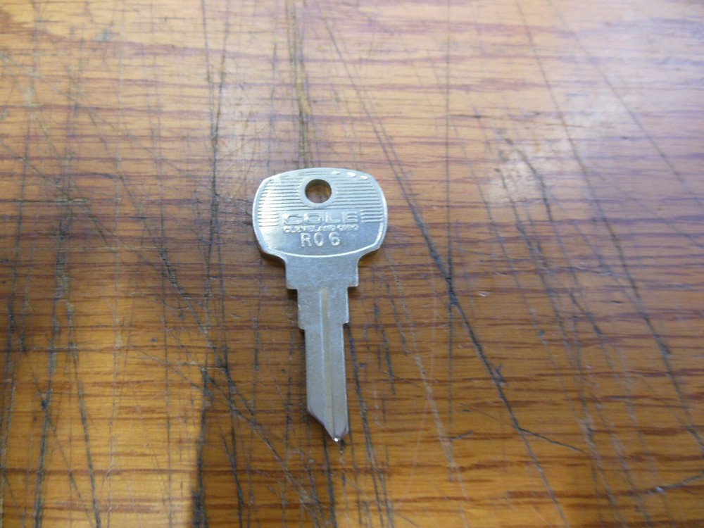Cole RO6 Key Blank