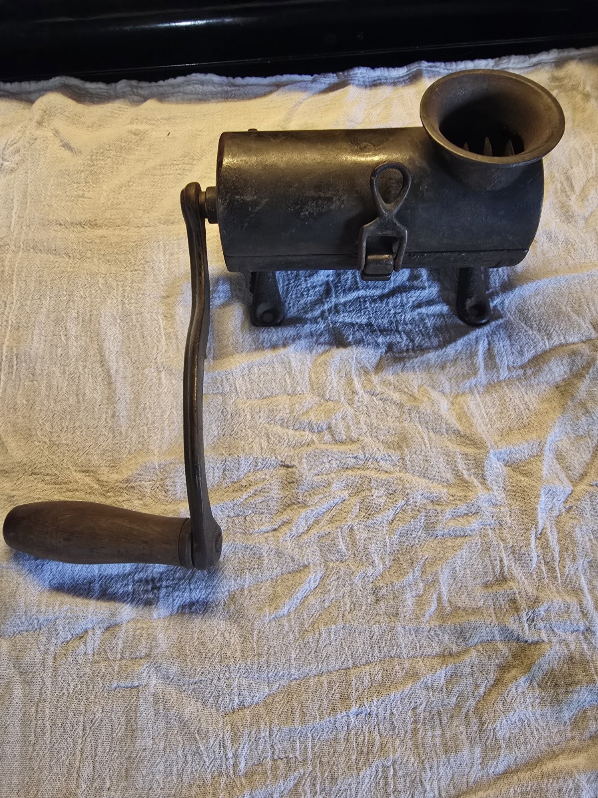 Primitive Cast Iron Tobacco Shredder Cutter Grinder Wood Handle Large