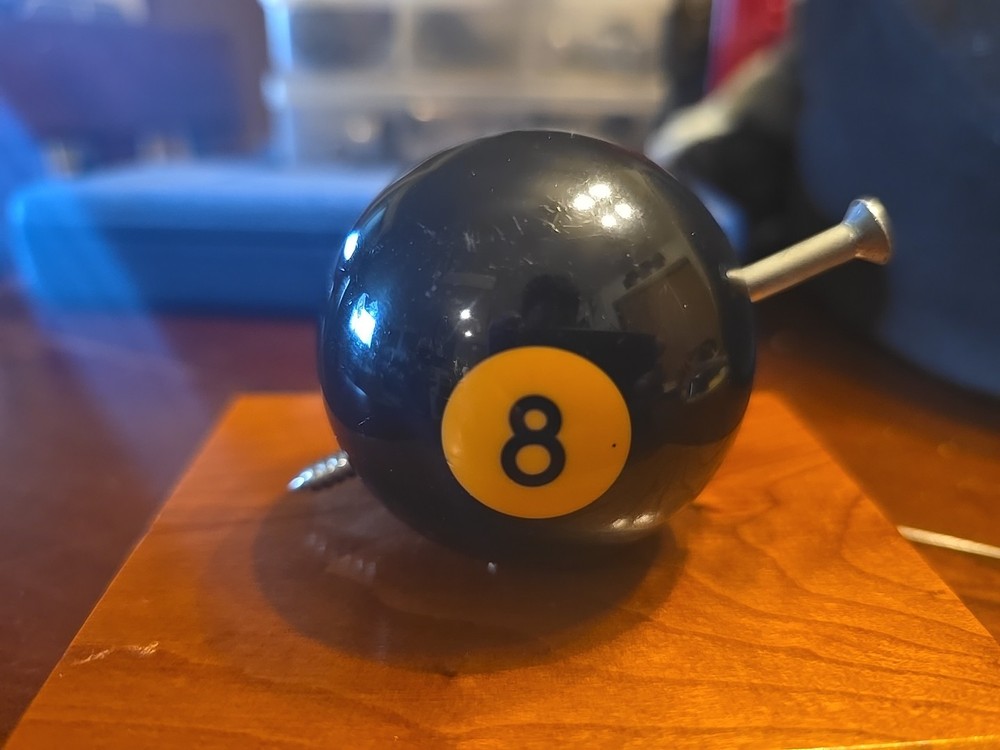#8 Pool Ball With Screw Award