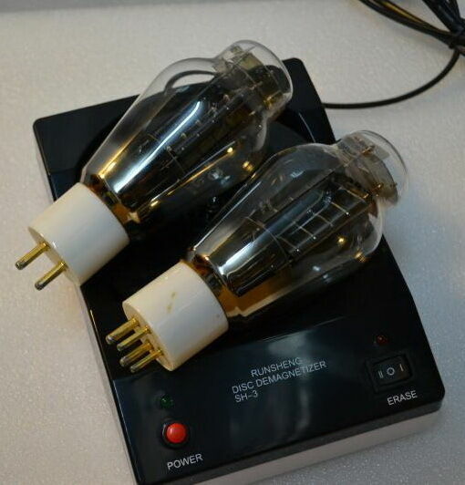 1x CD DISC Demagnetizer 220V 50HZ Entmagnetisier
