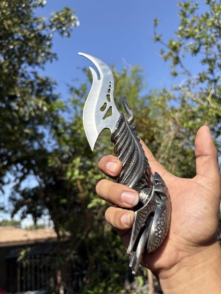 Alien Queen Dagger Knife 15 Inches