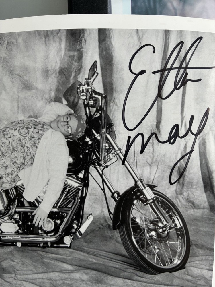 AUTOGRAPHED PICTURE COMEDIAN ETTA MAE SET 2