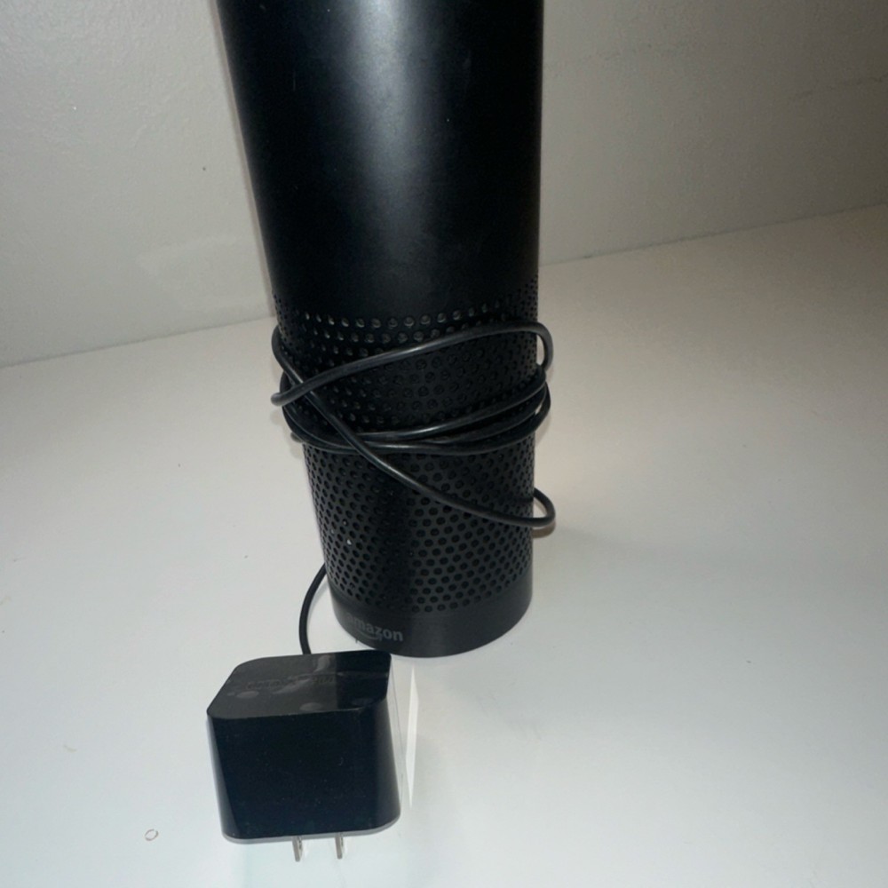 Amazon Echo (1st Gen) Smart Speaker Black Alexa Bluetooth Voice Control Stereo