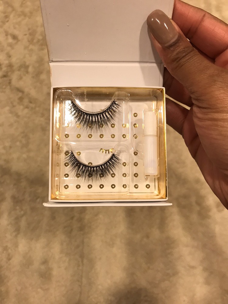 Battington Lashes kit w/ mini lash glue