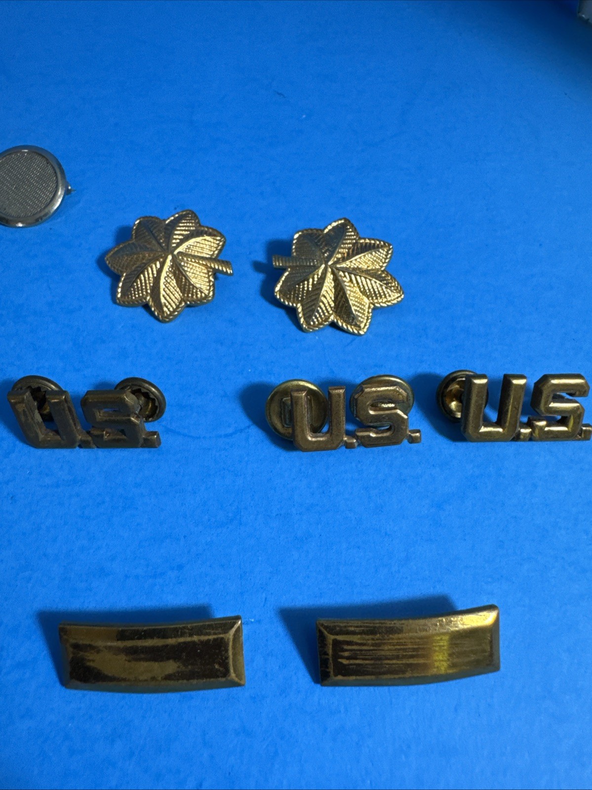 Military WW2 Pins And Bars Lot US Military Pins (T6)