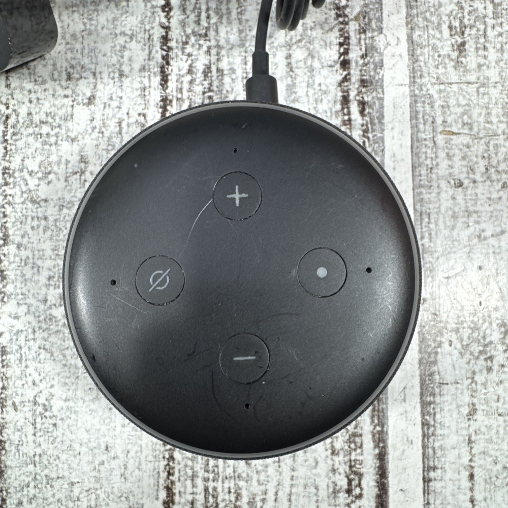 Amazon Echo Dot 3rd Gen Smart Speaker D9N29T Black w/ Power Adapter